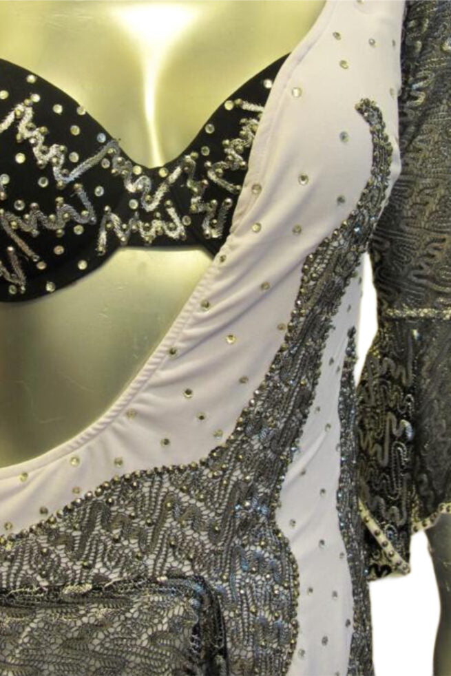 Load image into Gallery viewer, Latin Dance Competition Dress (LT043)
