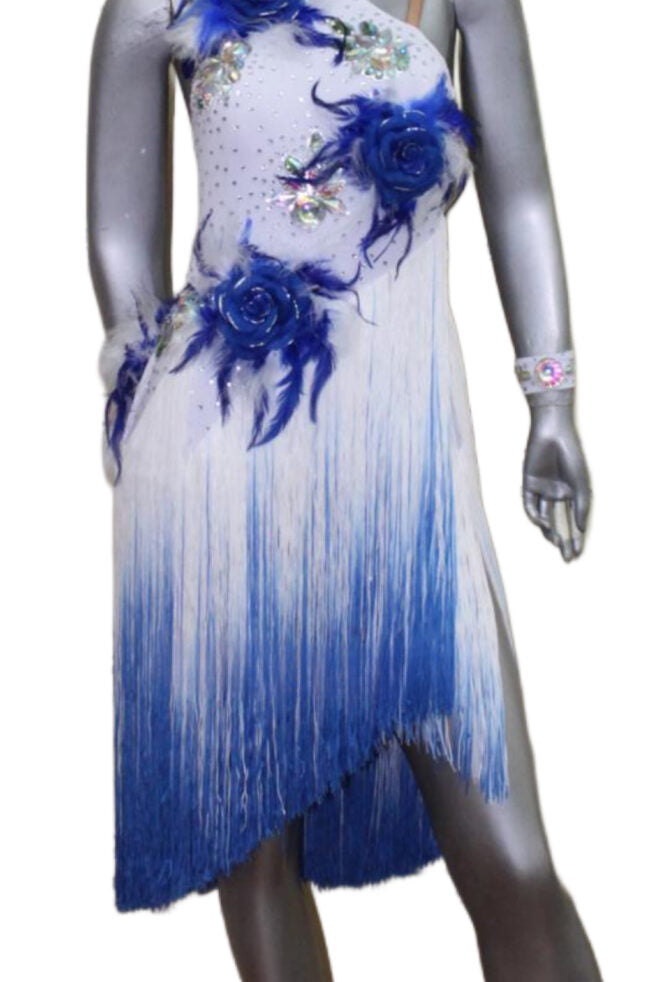 Load image into Gallery viewer, Latin Dance Competition Dress (LT023)
