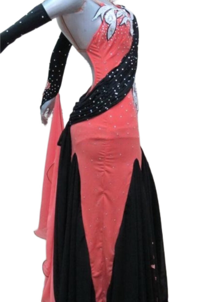 Load image into Gallery viewer, Standard Ballroom Competition Dress (B01A)
