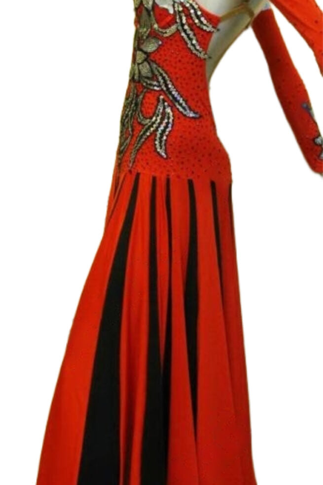 Load image into Gallery viewer, Standard Ballroom Competition Dress (B078)
