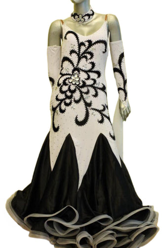 Standard Ballroom Competition Dress (B032)