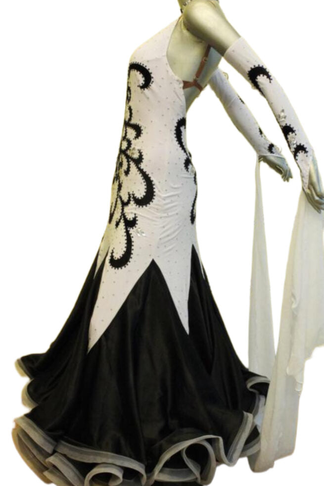 Load image into Gallery viewer, Standard Ballroom Competition Dress (B032)
