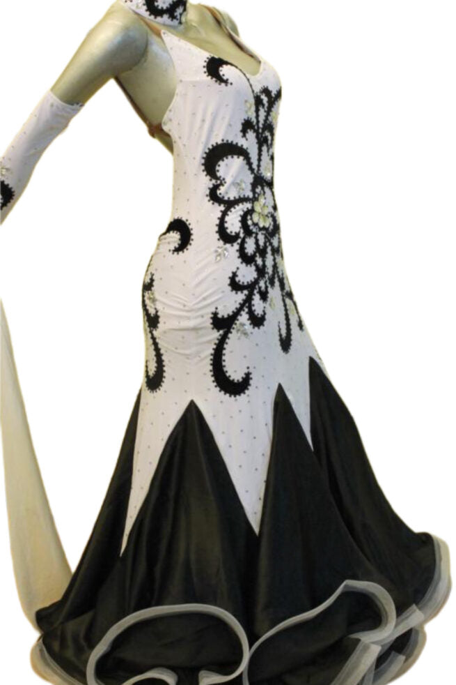 Load image into Gallery viewer, Standard Ballroom Competition Dress (B032)
