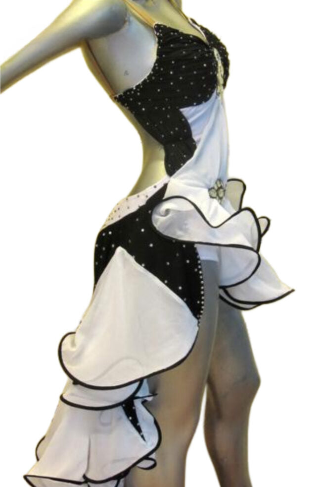 Load image into Gallery viewer, Latin Dance Competition Dress (LS041)
