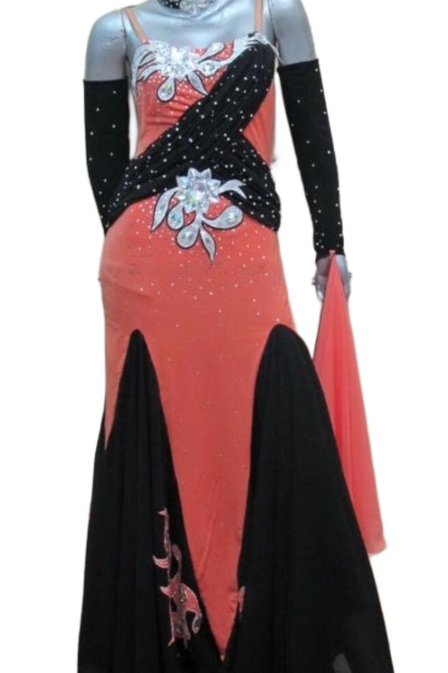 Load image into Gallery viewer, Standard Ballroom Competition Dress (B01A)
