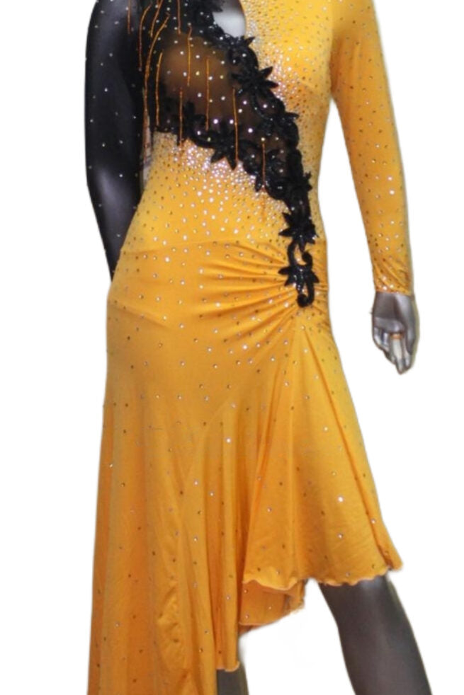 Load image into Gallery viewer, Latin Dance Competition Dress (LT00157)
