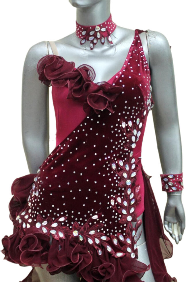 Load image into Gallery viewer, Latin Dance Competition Dress (LT0490)
